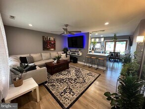 209 Yorkshire Rd in Fairless Hills, PA - Building Photo - Building Photo