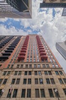 208 W Washington St in Chicago, IL - Building Photo