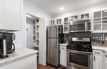 209 14th St NE, Unit 214 in Atlanta, GA - Building Photo - Building Photo