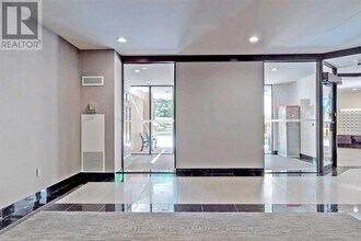 7601 Bathurst St in Vaughan, ON - Building Photo - Building Photo