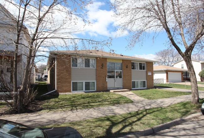 Manko Terrace in Minneapolis, MN - Foto de edificio - Building Photo