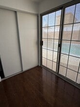 11041 Leadwell St, Unit Guest house in Sun Valley, CA - Foto de edificio - Building Photo