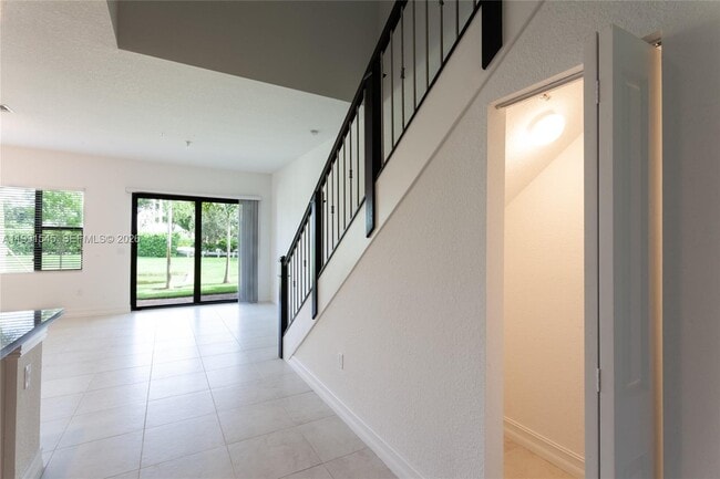 11340 SW 16th St in Pembroke Pines, FL - Building Photo - Building Photo