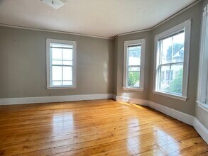 55 Rindge Ave, Unit 1 in Cambridge, MA - Building Photo - Building Photo