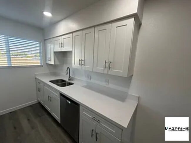 999 S Palm Ln in Chandler, AZ - Building Photo - Building Photo