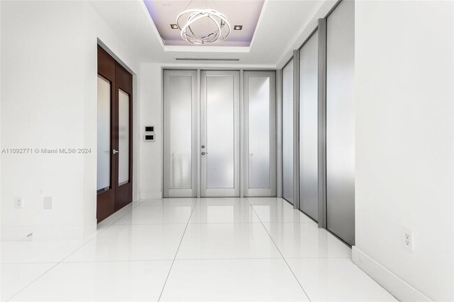 300 Royal Plaza Dr in Fort Lauderdale, FL - Foto de edificio - Building Photo