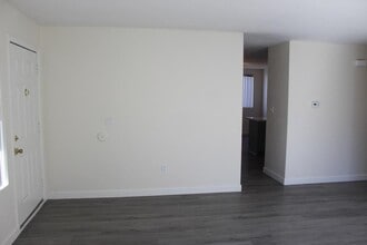 532 Vine St in Oceanside, CA - Building Photo - Building Photo