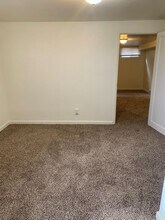 2029 6th Ave, Unit #B in Greeley, CO - Foto de edificio - Building Photo