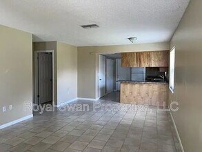 726 Zella Ln in Lakeland, FL - Building Photo - Building Photo