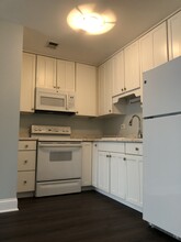607 W Wrightwood Ave, Unit 213 in Chicago, IL - Building Photo - Building Photo