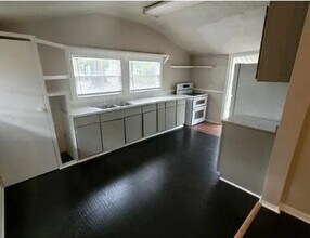 10804 Old Gainesville Rd in Jacksonville, FL - Building Photo - Building Photo