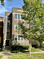 1310 W Thorndale Ave in Chicago, IL - Building Photo