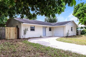 6173 71st St N in St. Petersburg, FL - Building Photo - Building Photo