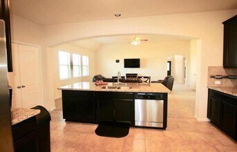 2227 Leonetti Ln in Rosenberg, TX - Building Photo - Building Photo