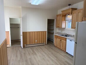 216 Birch Ave S in Maple Lake, MN - Building Photo - Building Photo