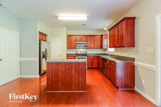 2456 Ingleside Dr in High Point, NC - Building Photo - Building Photo