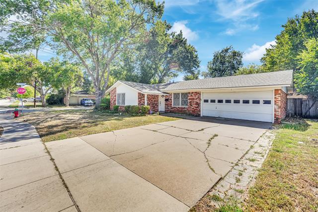 5228 Bonnie Wayne St in Fort Worth, TX - Building Photo - Building Photo