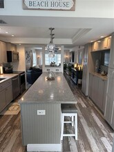 3802 Gulf of Mexico Dr in Longboat Key, FL - Foto de edificio - Building Photo