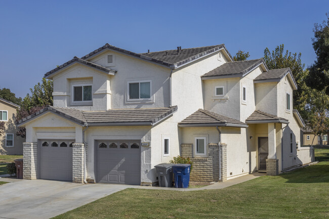 Constellation Park - Military Housing in Lemoore, CA - Building Photo - Building Photo