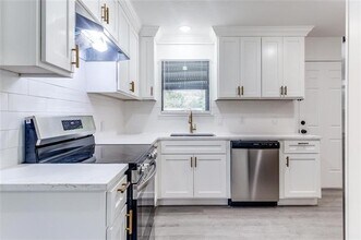 2314 Bluffton Dr in Dallas, TX - Building Photo - Building Photo