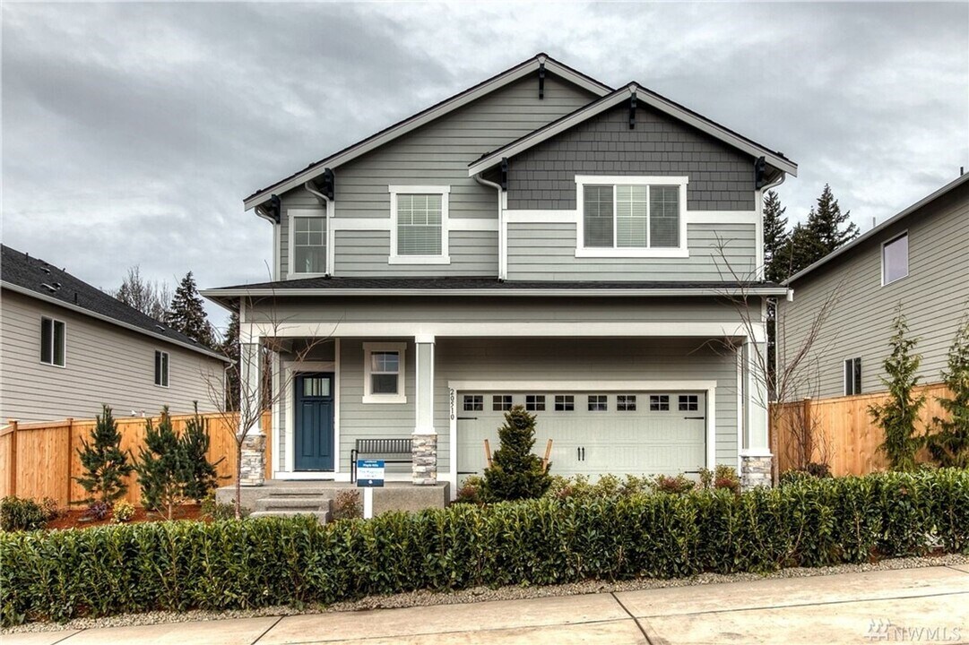 20508 SE 256th St in Covington, WA - Building Photo