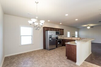 3219 Puritan Way in Mcdonough, GA - Foto de edificio - Building Photo