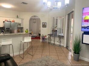 2240 NE 37th Terrace in Homestead, FL - Building Photo - Building Photo