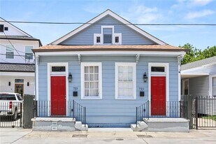 723 N Salcedo St in New Orleans, LA - Building Photo
