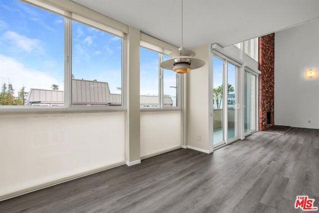 property at 30 Driftwood St