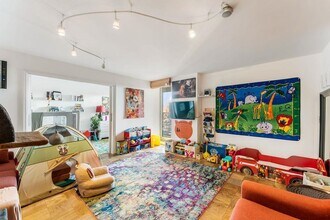 6040 BLVD E in West New York, NJ - Building Photo - Building Photo
