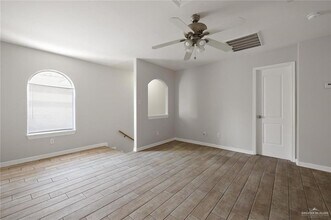 1521 W McIntyre St in Edinburg, TX - Building Photo - Building Photo