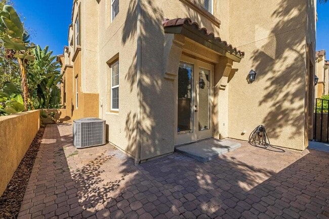 1969 Caminito De La Cruz in Chula Vista, CA - Building Photo - Building Photo