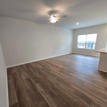 2734 Lehigh Rd in Charlotte, NC - Foto de edificio - Building Photo