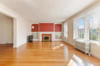 1272 Beacon St, Unit 8 in Brookline, MA - Foto de edificio - Building Photo