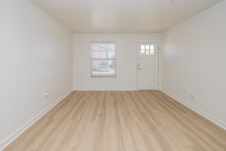 Pointe at North Penn in Edmond, OK - Foto de edificio - Interior Photo