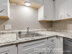 4521 E 31st St, Unit 58 in Tulsa, OK - Building Photo - Building Photo