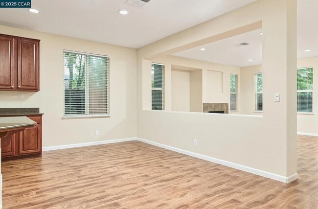 4874 Snowy Egret Way in Oakley, CA - Building Photo - Building Photo