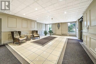 3311-3311 Kingston Rd in Toronto, ON - Building Photo - Building Photo
