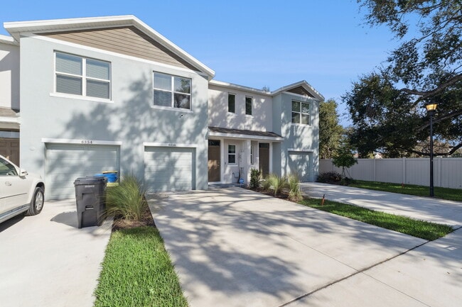 6528 Serenity Fall Ln in Sarasota, FL - Building Photo - Building Photo