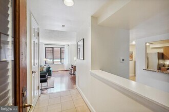 1080 Wisconsin Ave NW in Washington, DC - Building Photo - Building Photo