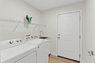 709 N Abbey Rd in Urbana, IL - Building Photo - Building Photo