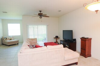 3499 Parkridge Cir in Sarasota, FL - Building Photo - Building Photo