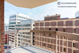 2140 L St NW in Washington, DC - Building Photo - Building Photo