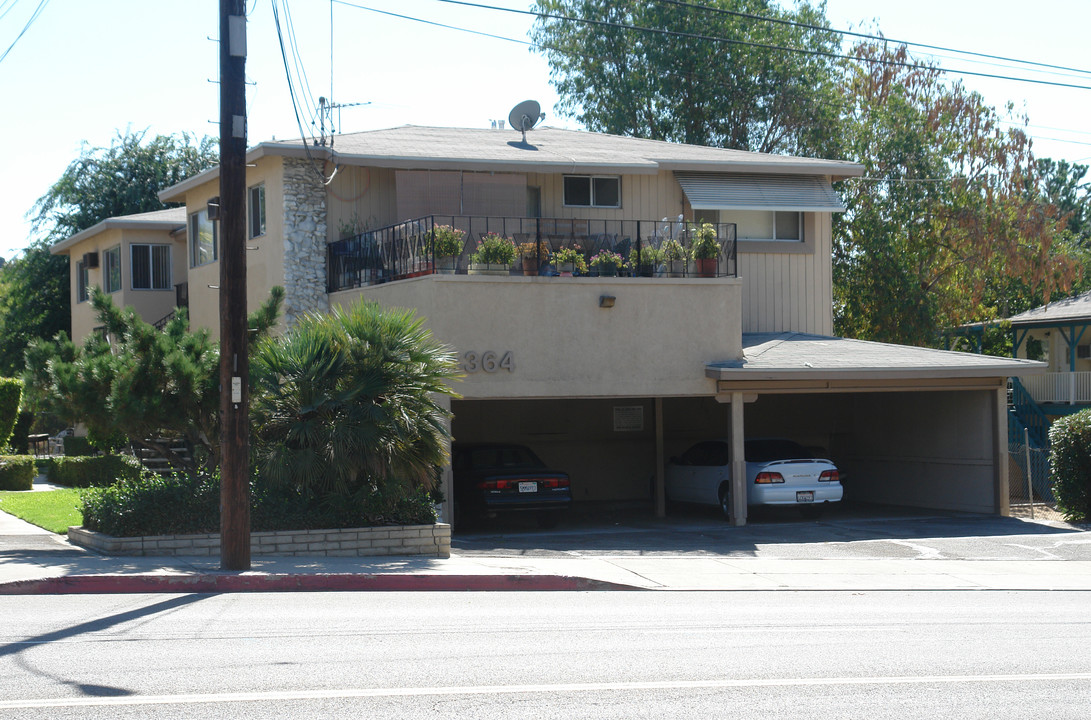 4364-4370 Ocean View Blvd in Montrose, CA - Building Photo