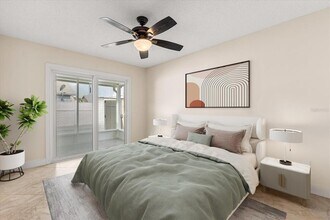 1208 Roma Ct in Orlando, FL - Foto de edificio - Building Photo