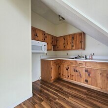 125 Brightwood Ave in Torrington, CT - Building Photo - Building Photo
