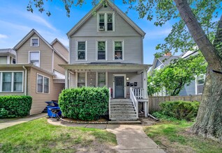 2026 Maple Ave in Evanston, IL - Building Photo - Building Photo