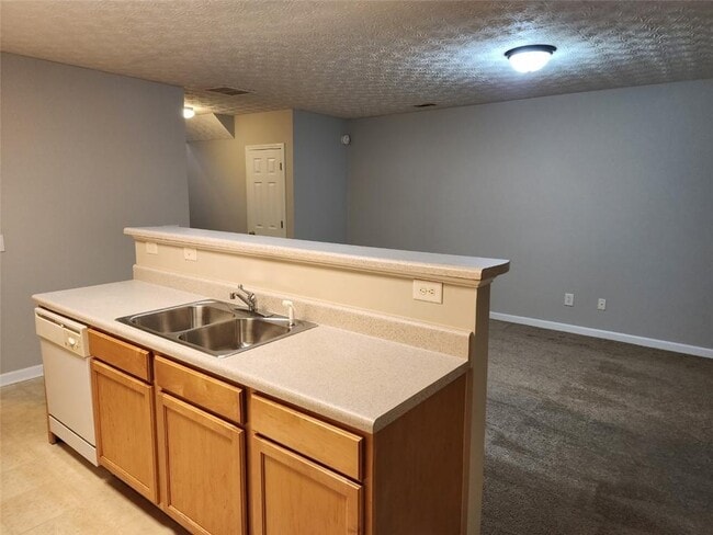 6129 Brookechase Ln in Norcross, GA - Building Photo - Building Photo