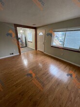27048 Jeanette St in Taylor, MI - Building Photo - Building Photo