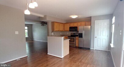 14299 Newbern Loop in Gainesville, VA - Building Photo - Building Photo